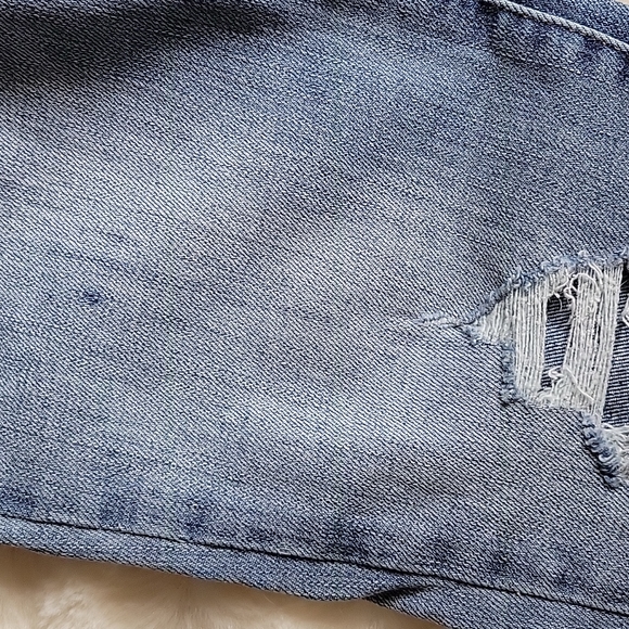 EUC Distressed Levi's Mile High Super Skinny Jeans 28 From Free People 👖 - Picture 9 of 11